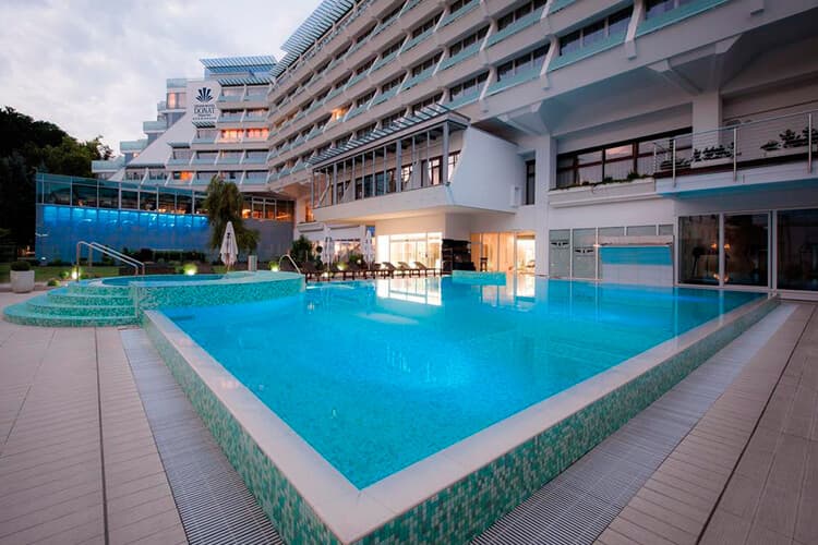 Лечебный Курорт «Рогашка Слатина»